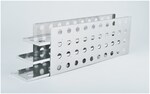 Rack à accès latéral pour congélateurs Forma&trade; 900, 7000 Series et TSE / TSD Series, pour modèles de 17.3 et 23 ft3, peut accueillir 22 boîtes de 2 in