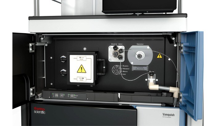 Figure 1. Close-up view of the Vanquish CAD P Series integrated diverter valve.