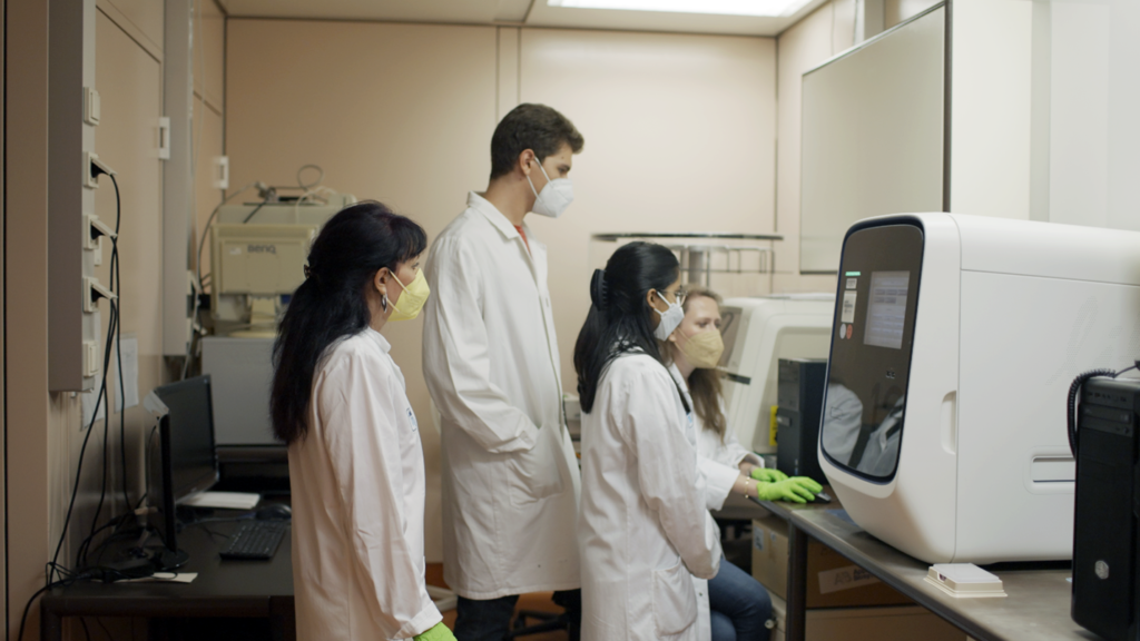 Dr. Mechtcheriakova and team review findings