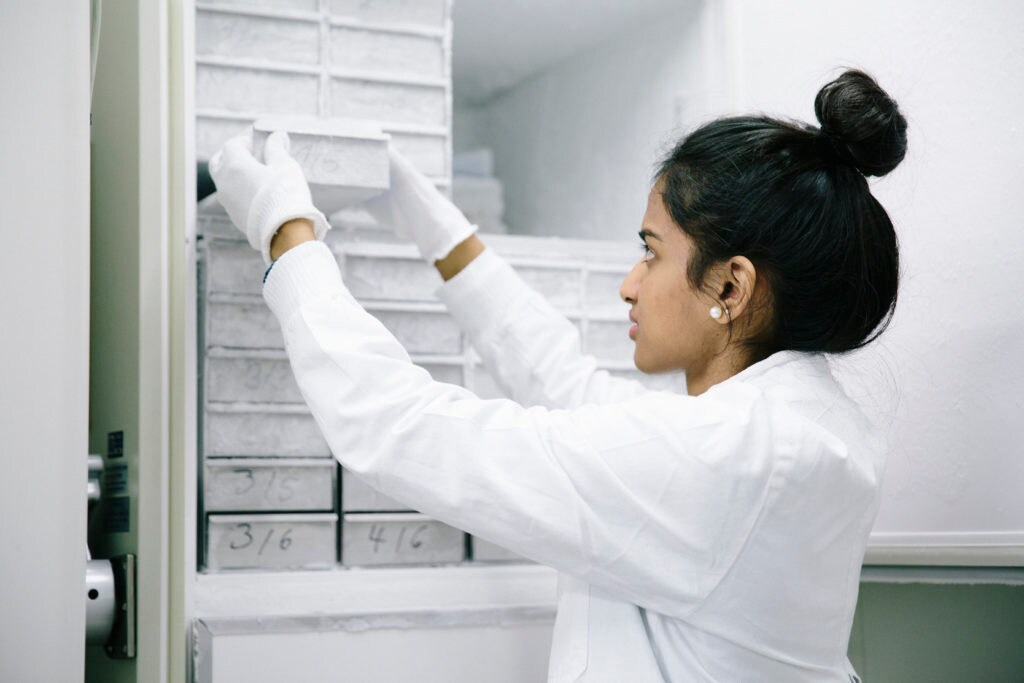 Laboratory sample management freezer