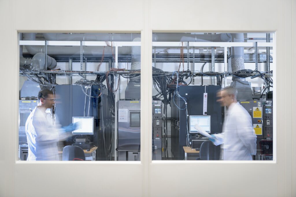 Scientists in lithium ion battery test facility