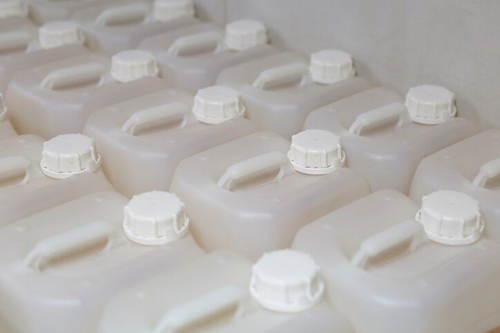 How water affects raman and ftir ID
