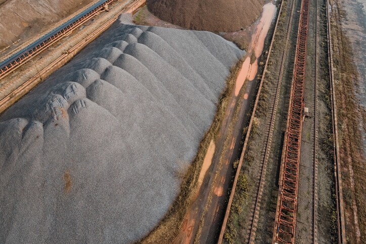 iron ore piles pre sintering