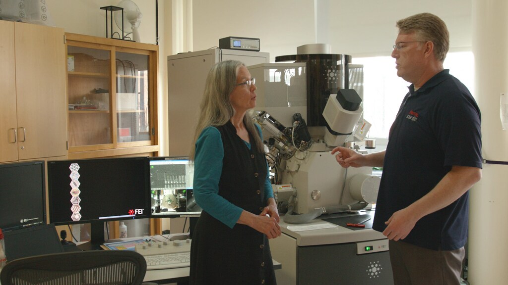 Technical support for electron microscopy Technical support for electron microscopy