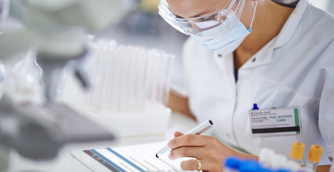 SM table - card crop SM table - card crop